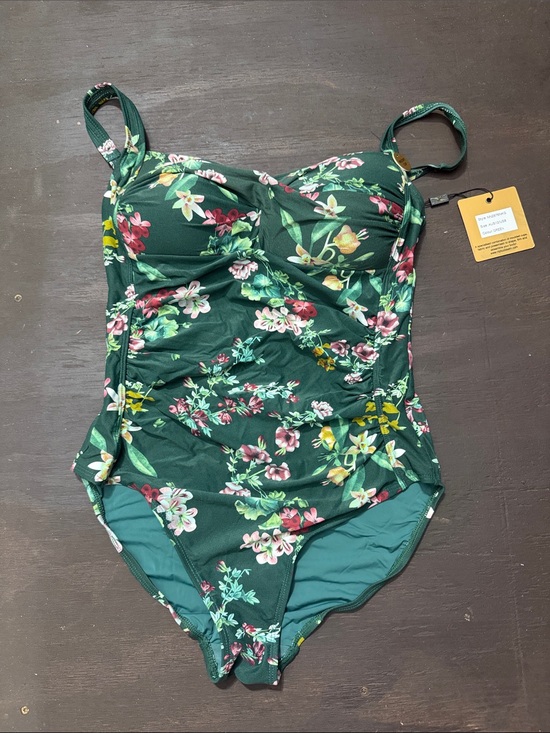 Niptuck swim Other - Women's Green Floral One-Piece Swimsuit with Supportive Fit